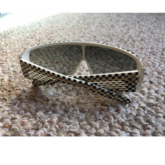 SOLD!  Vintage Spy Optic Tron Checkered Sunglasses - Picture 4 of 7